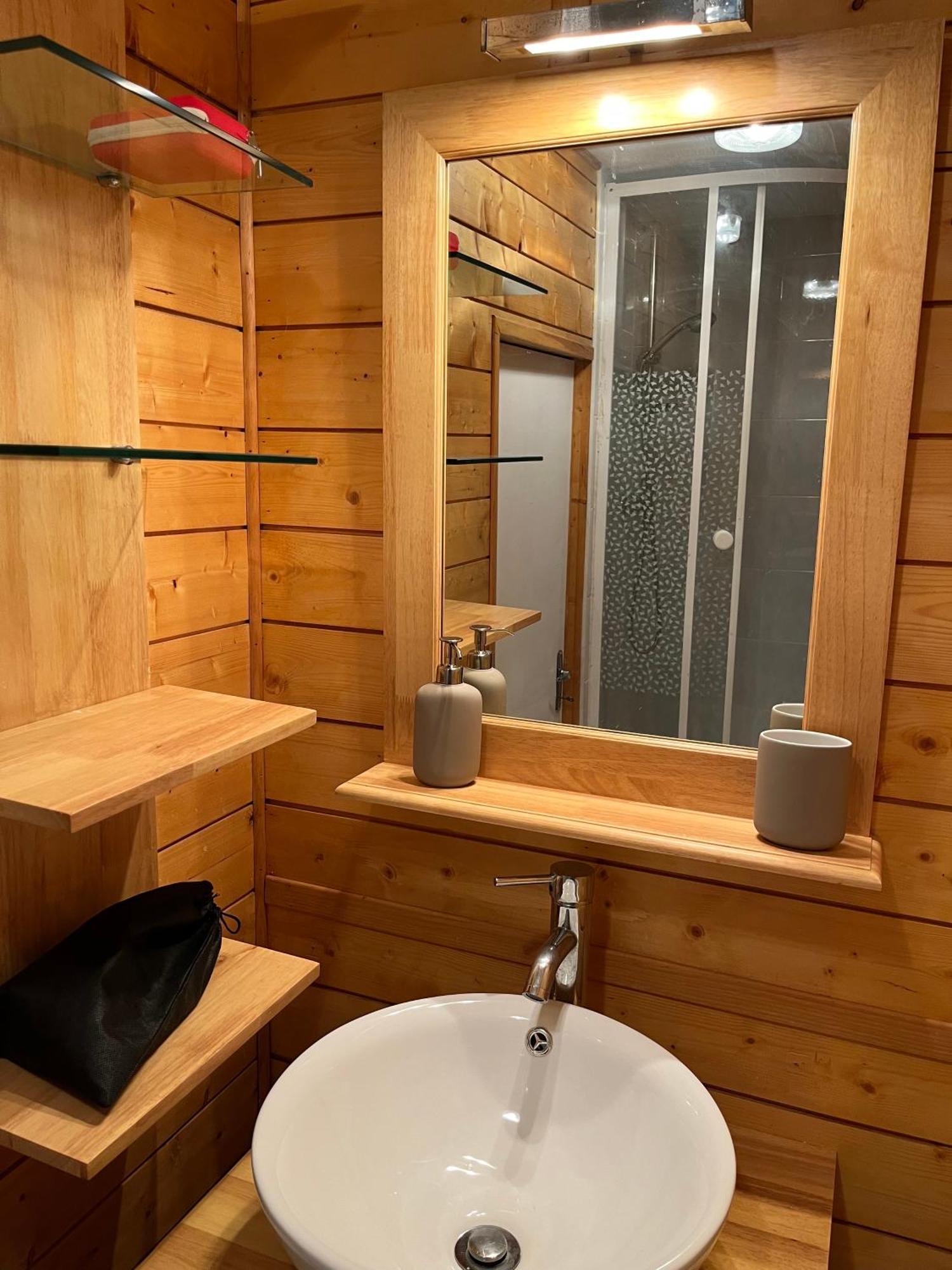 Chalet Des Myrtilles - Chalet Cosy Avec Vue Arette Exterior photo