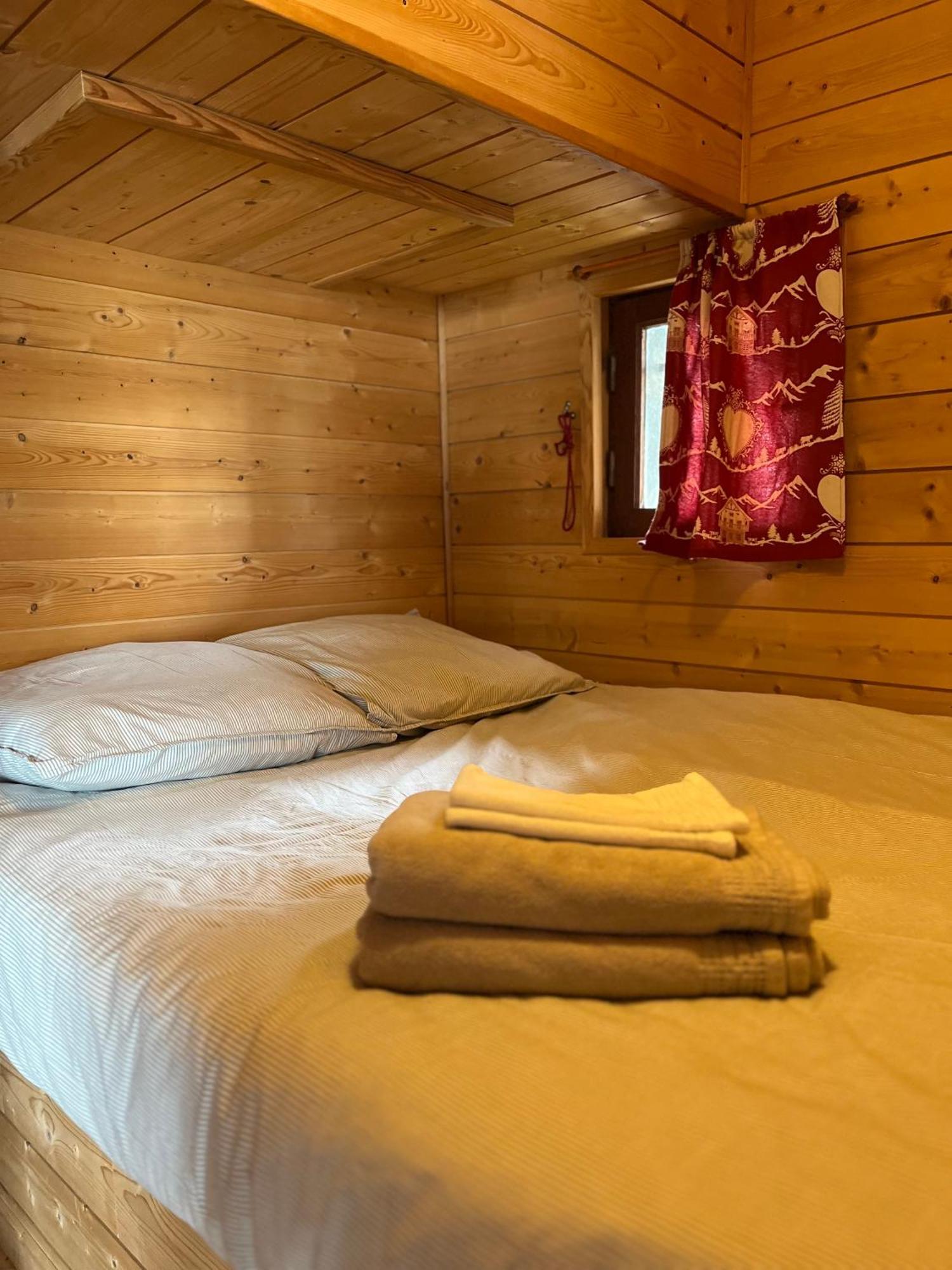 Chalet Des Myrtilles - Chalet Cosy Avec Vue Arette Exterior photo